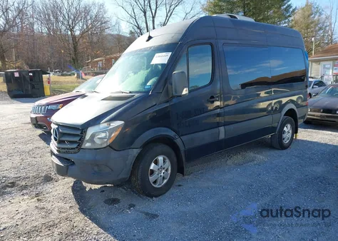 2017 Mercedes-Benz Sprinter 2500 Standard Roof V6 z USA, uszkodzony, nr VIN WDZPE7CDXHP550431